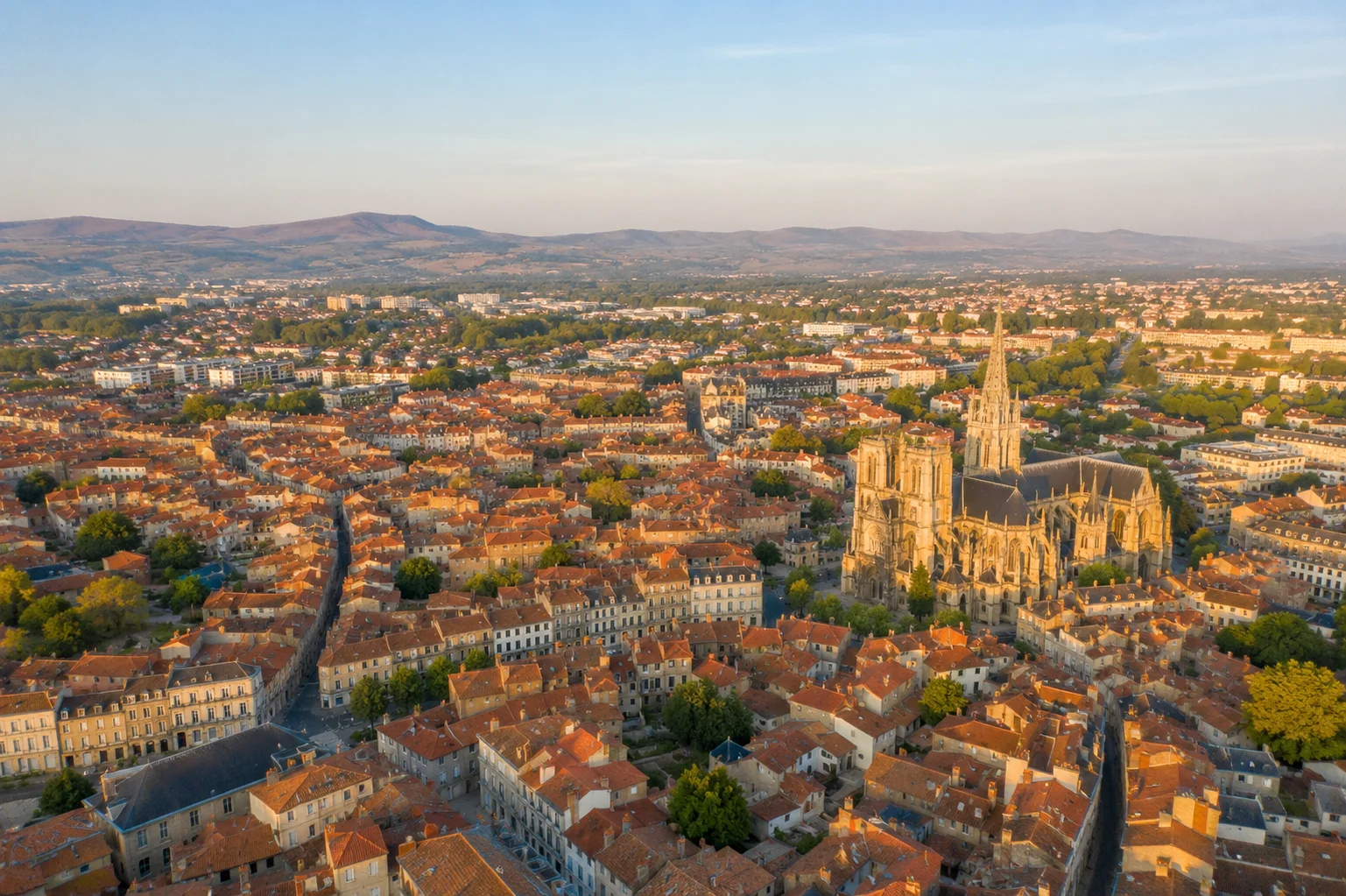 Villes 50 000 à 100 000 habitants : le classement des plus abordables 2026